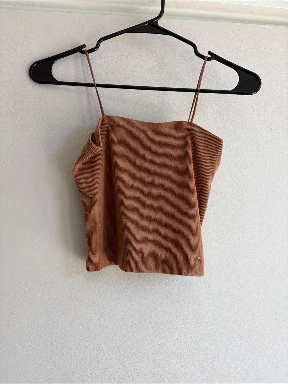 American Eagle Outfitters Ribbed Spaghetti Strap Crop Top - Rust Brown